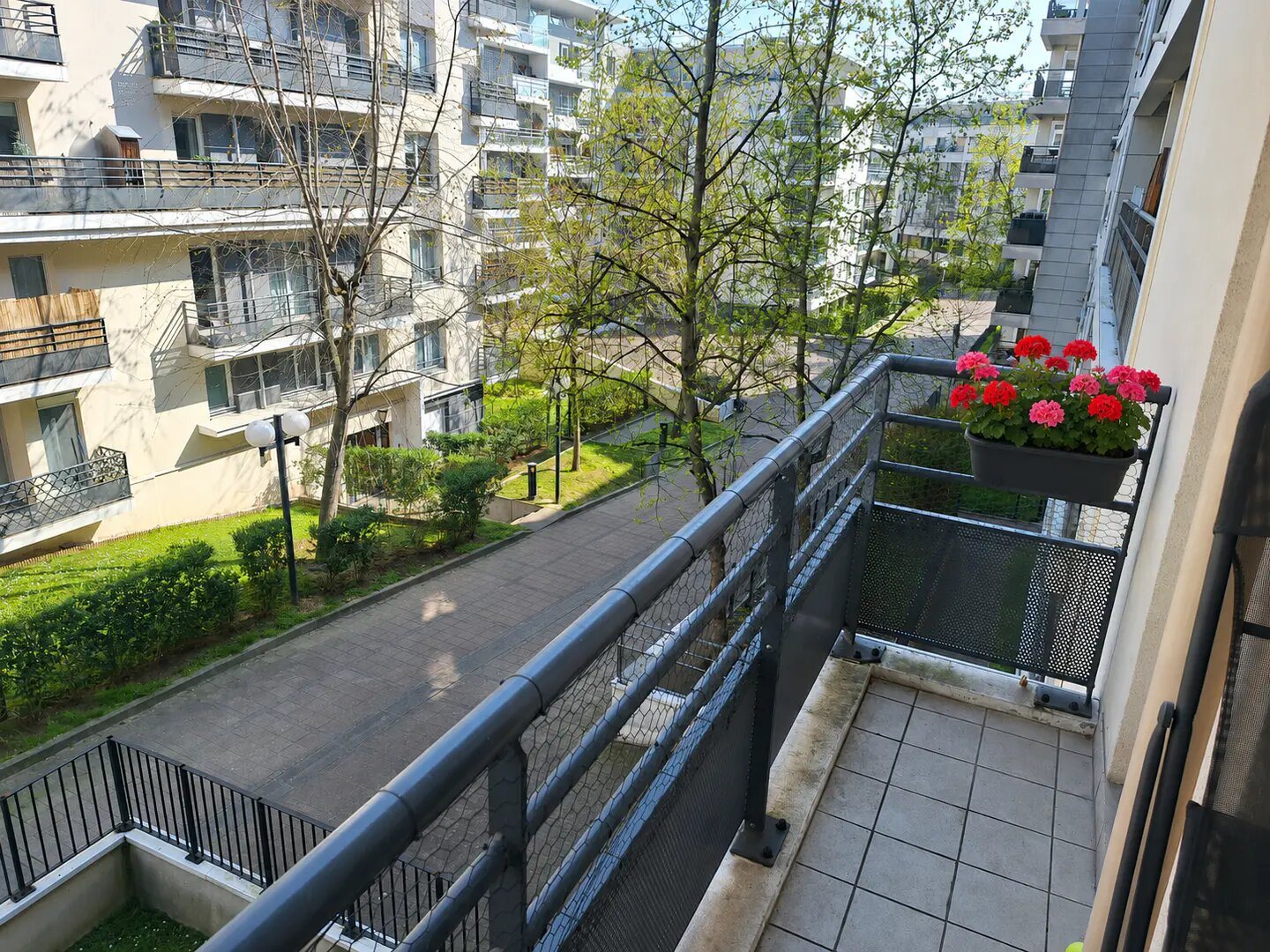 Appartement à louer, 68m², Suresnes