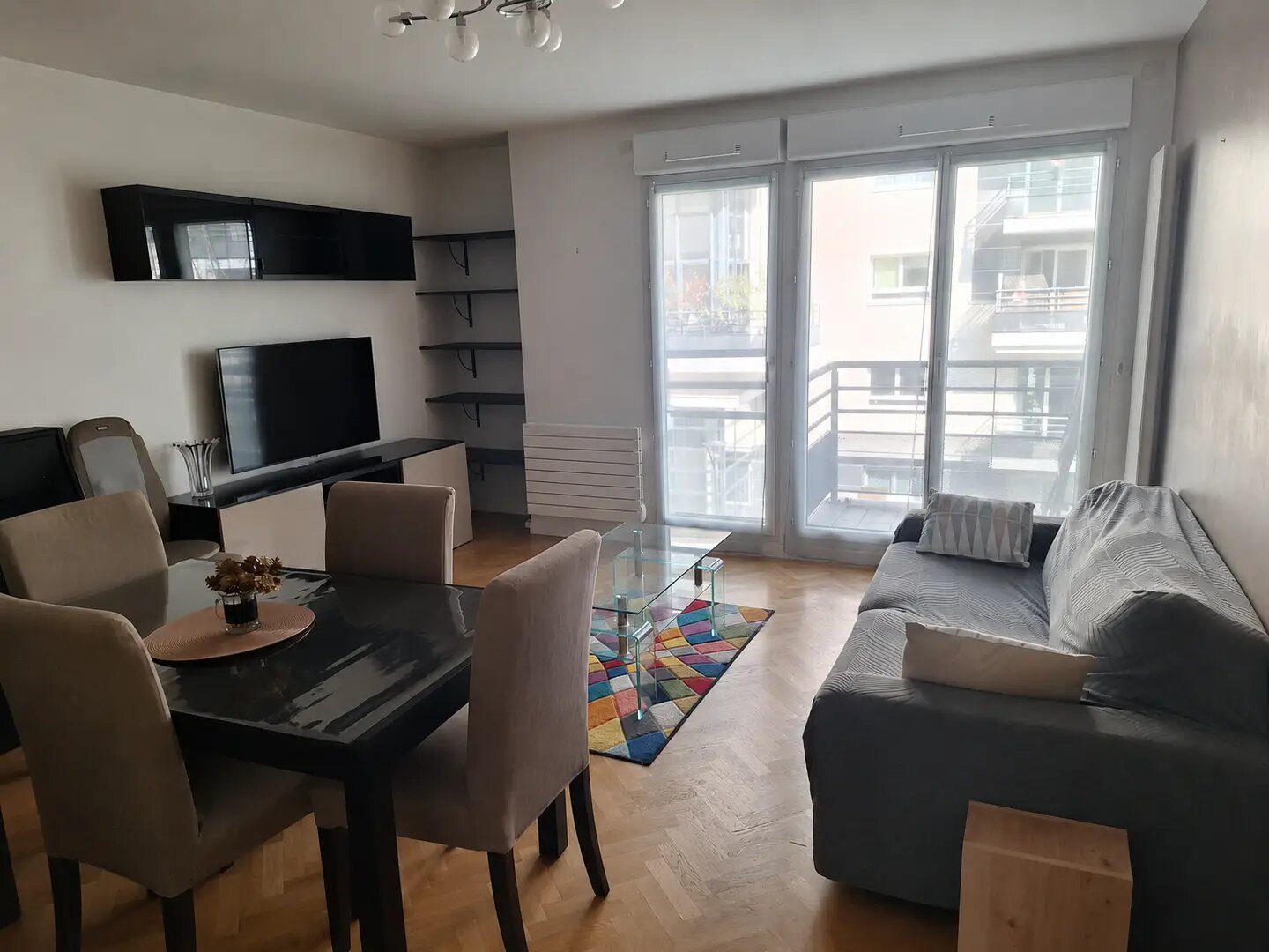 Appartement à louer, 68m², Suresnes