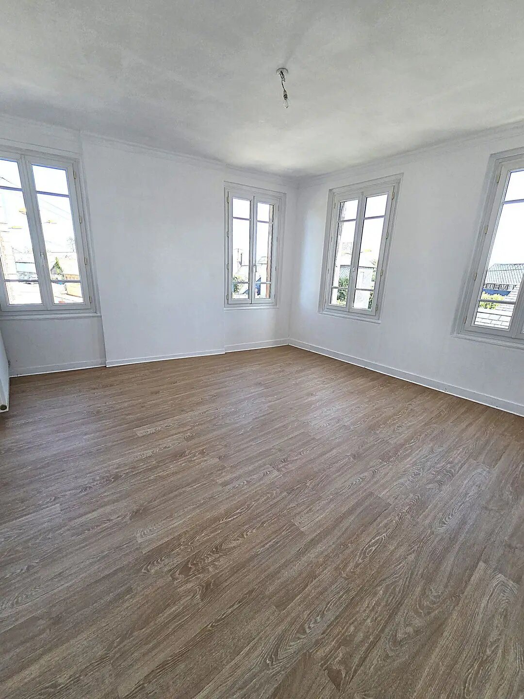 Appartement à louer, 110m², Bourg-Achard