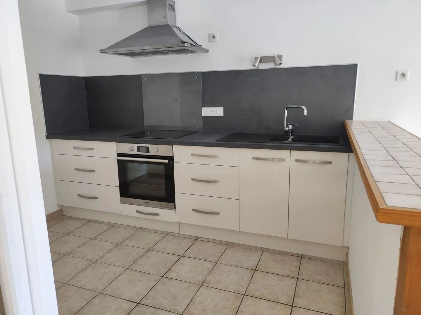 Appartement à louer, 65m², Viviers