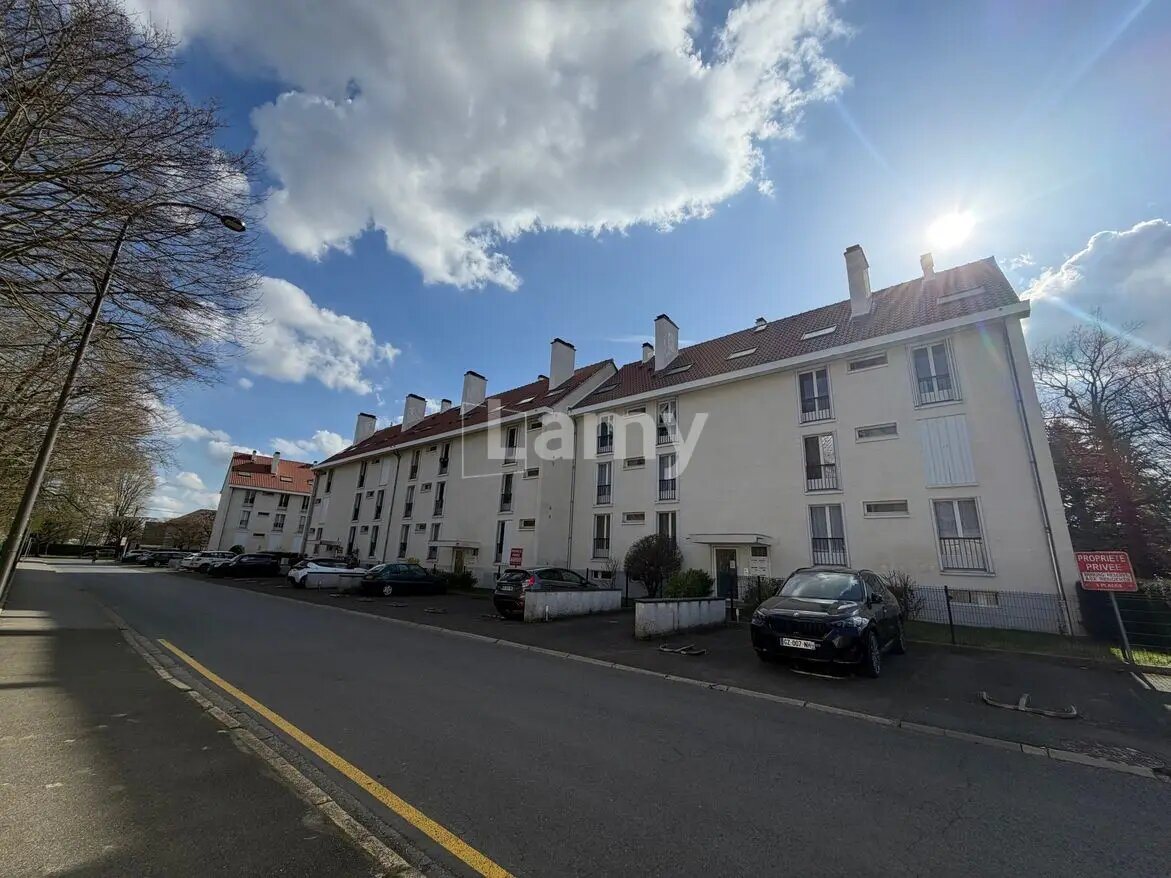 Appartement à louer, 77m², Chantilly