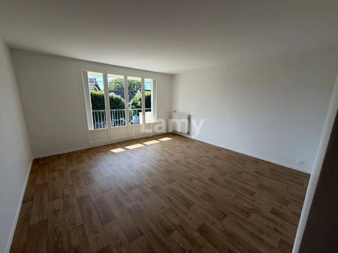 Appartement à louer, 77m², Chantilly