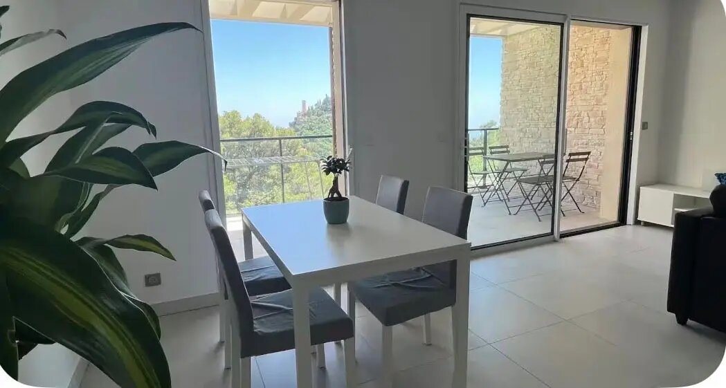 Appartement à louer, 60m², Èze