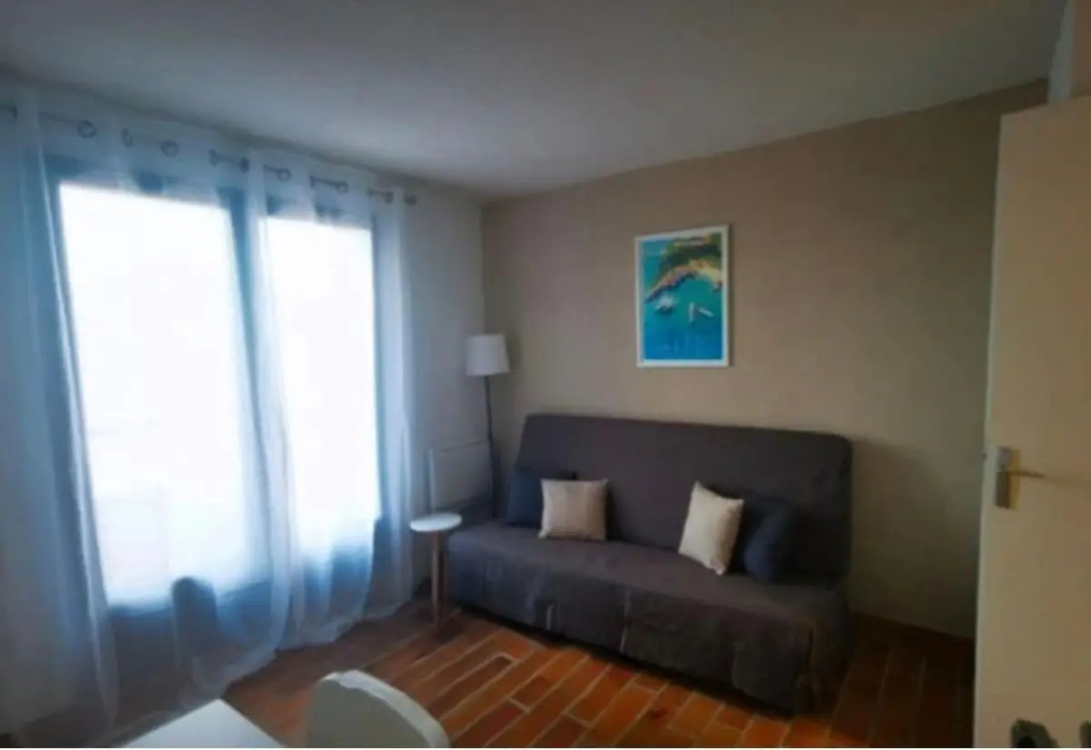 Appartement à louer, 18m², Hyères