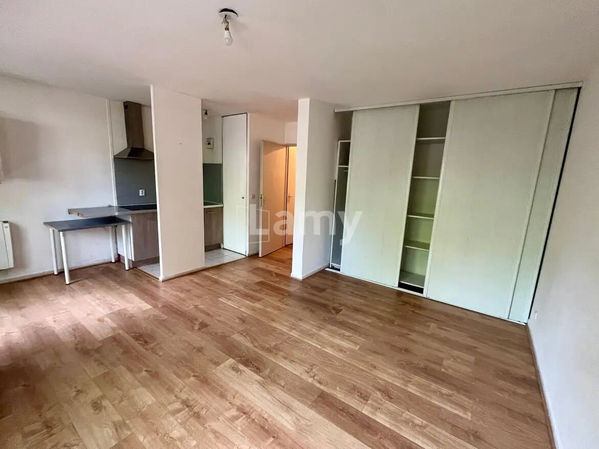 Appartement à louer, 28m², Elancourt