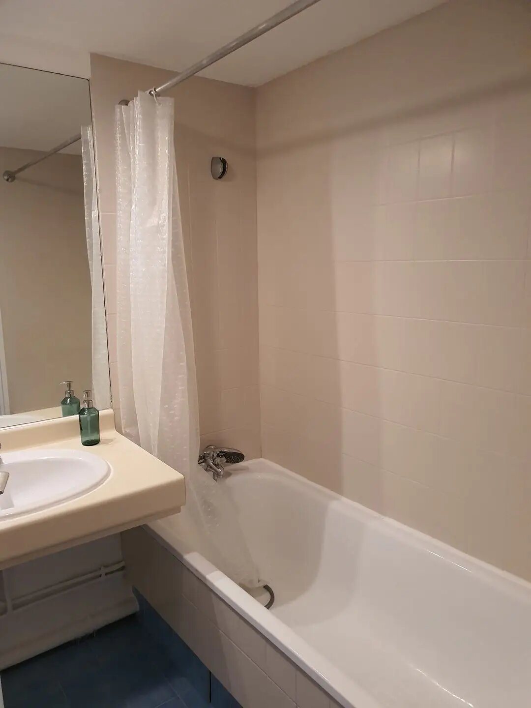 Appartement à louer, 16m², Grasse