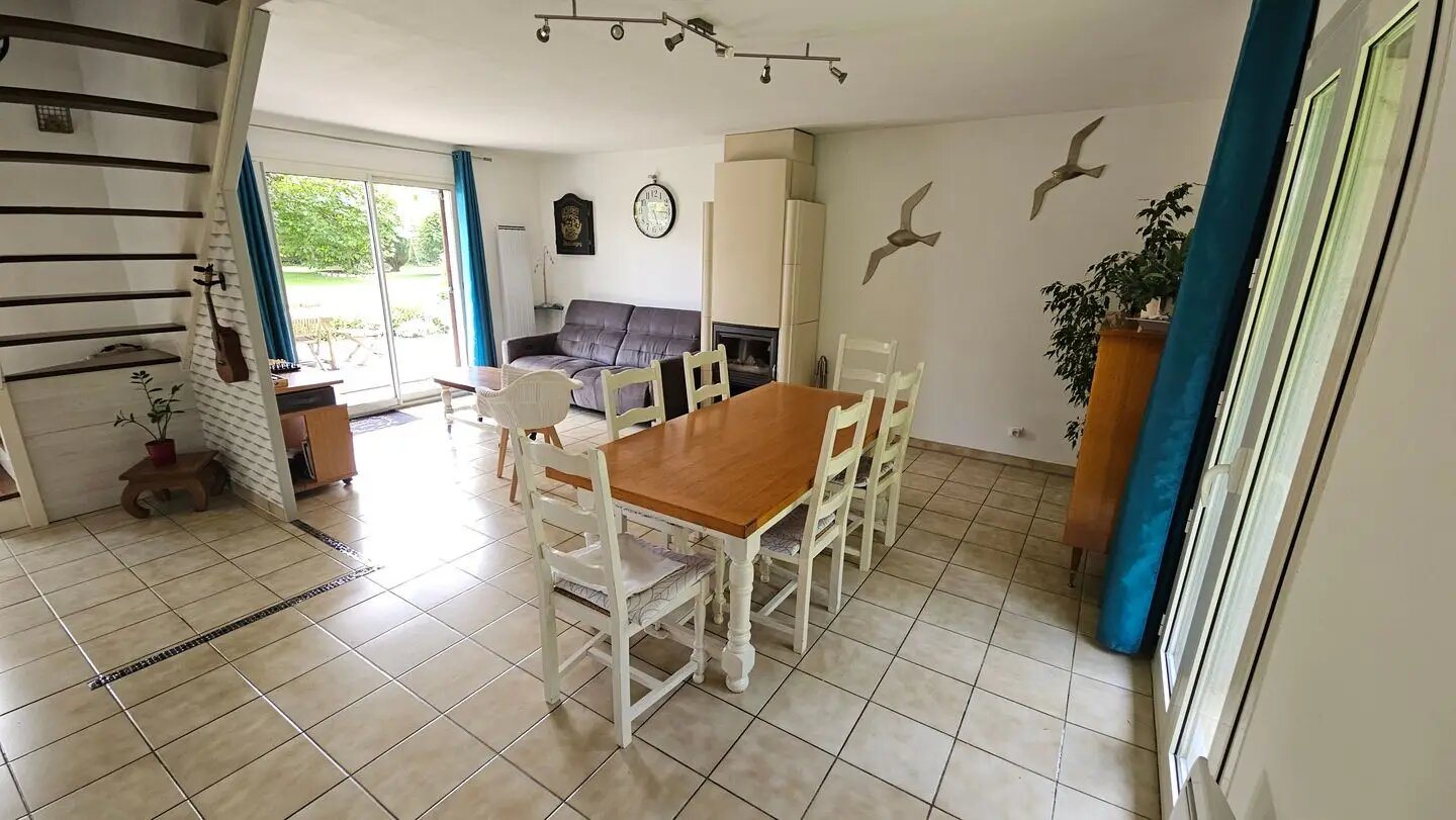 Maison à vendre, 103m², Bornambusc