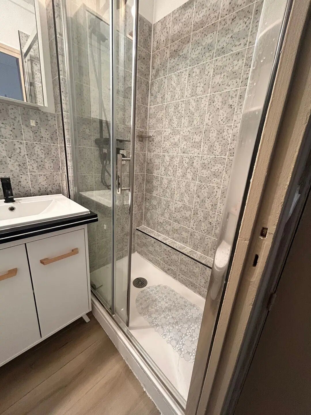Appartement à louer, 23m², Nîmes