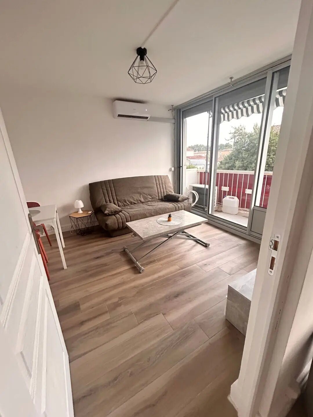 Appartement à louer, 23m², Nîmes