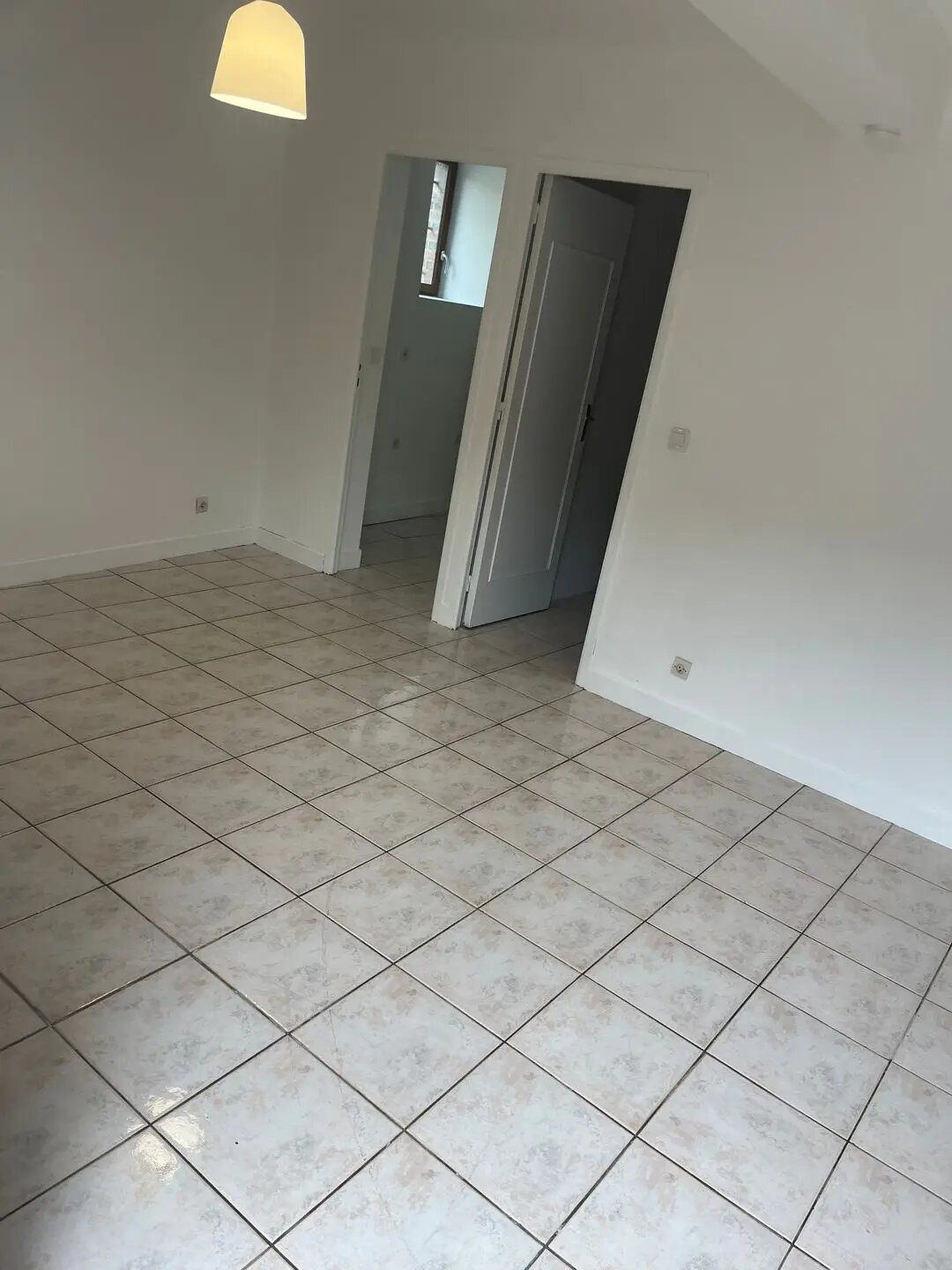 Appartement à louer, 30m², Villeneuve-sur-Yonne