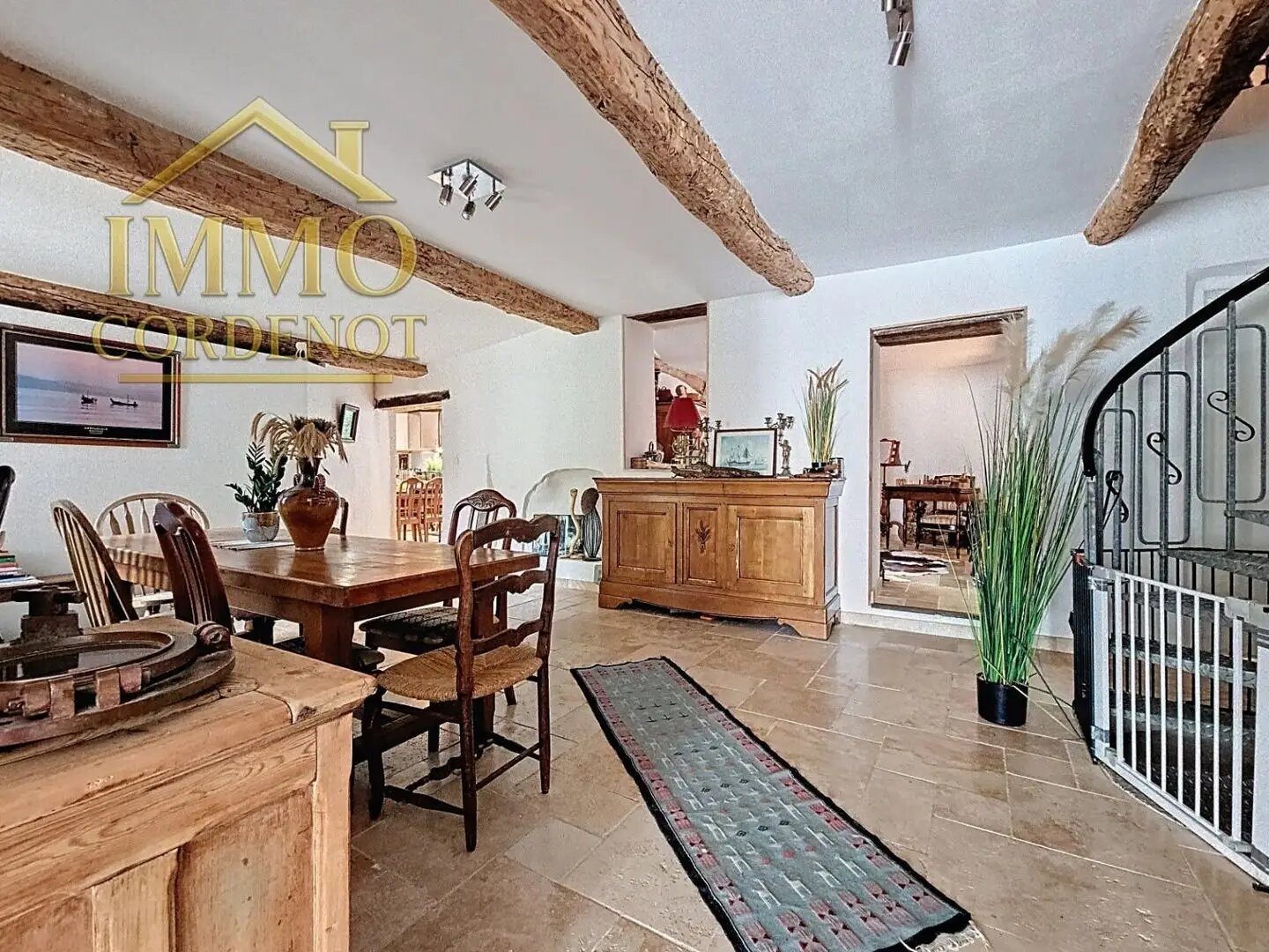 Maison à vendre, 160m², Méounes-lès-Montrieux