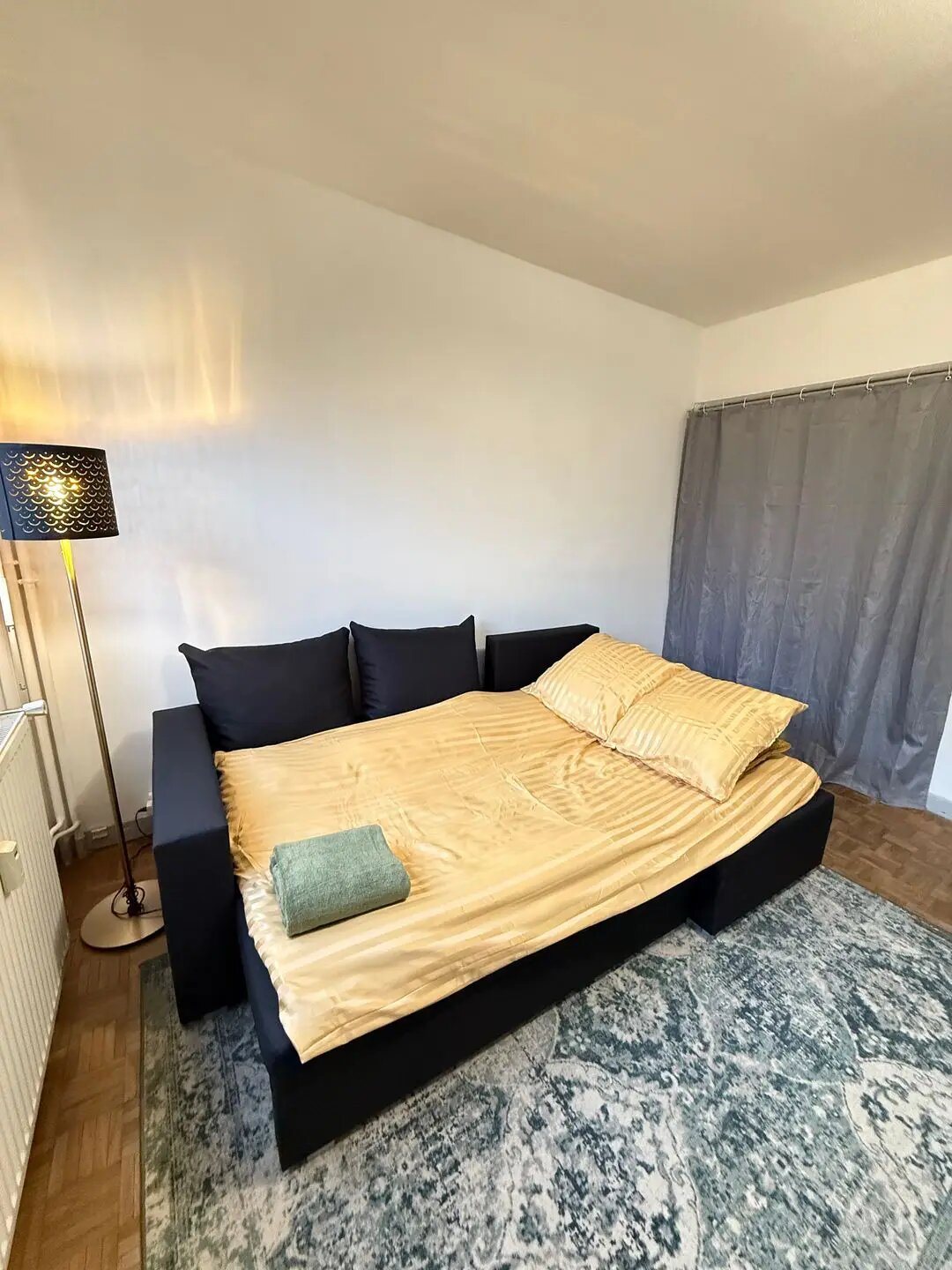 Appartement à louer, 27m², Courbevoie
