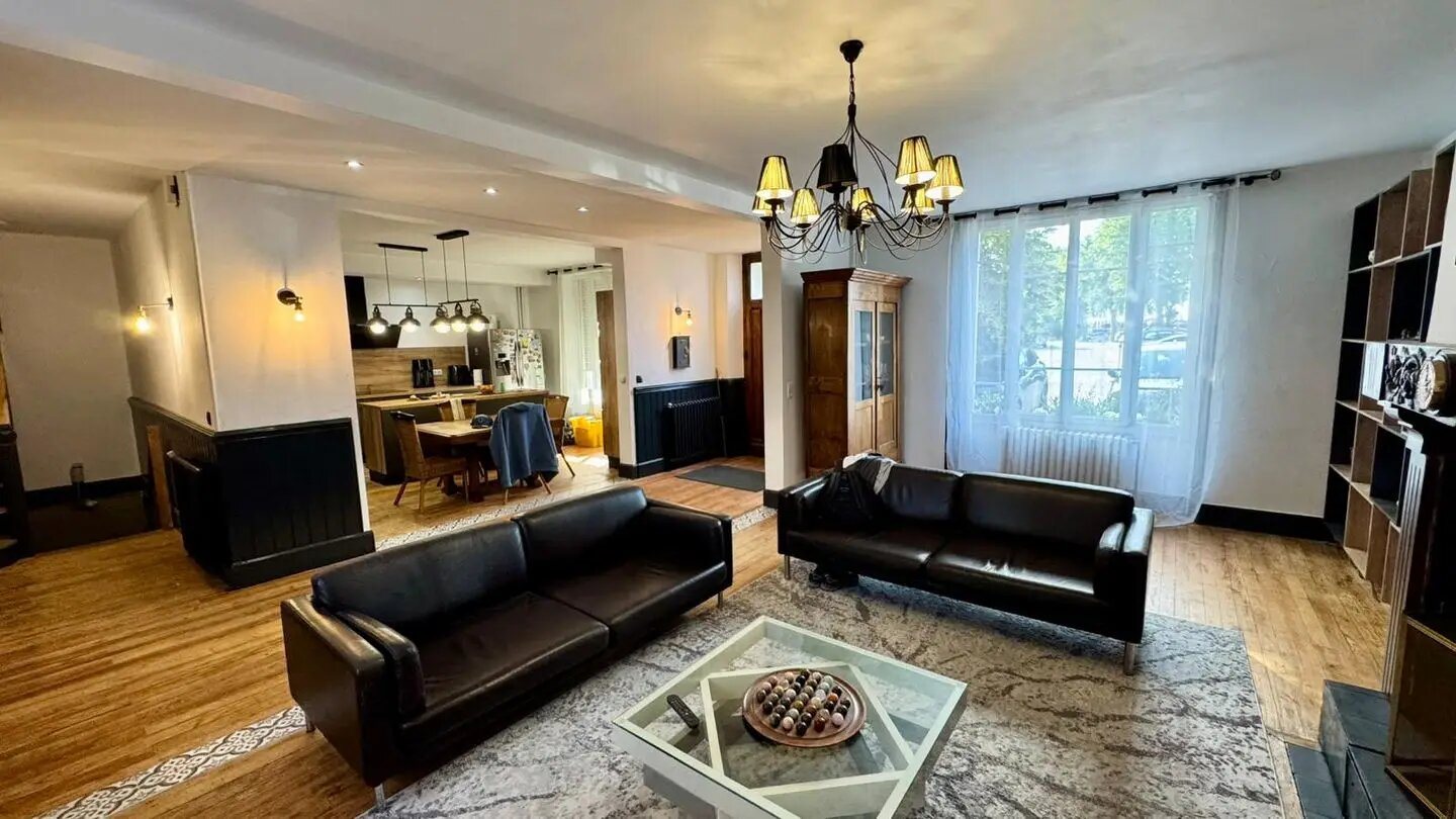 Maison à vendre, 250m², Saint-Paul-Cap-de-Joux