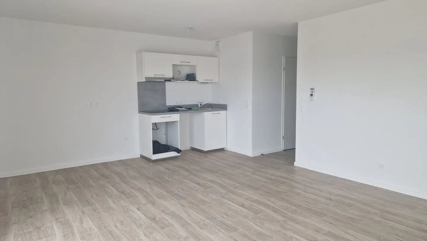 Appartement à louer, 74m², Cenon