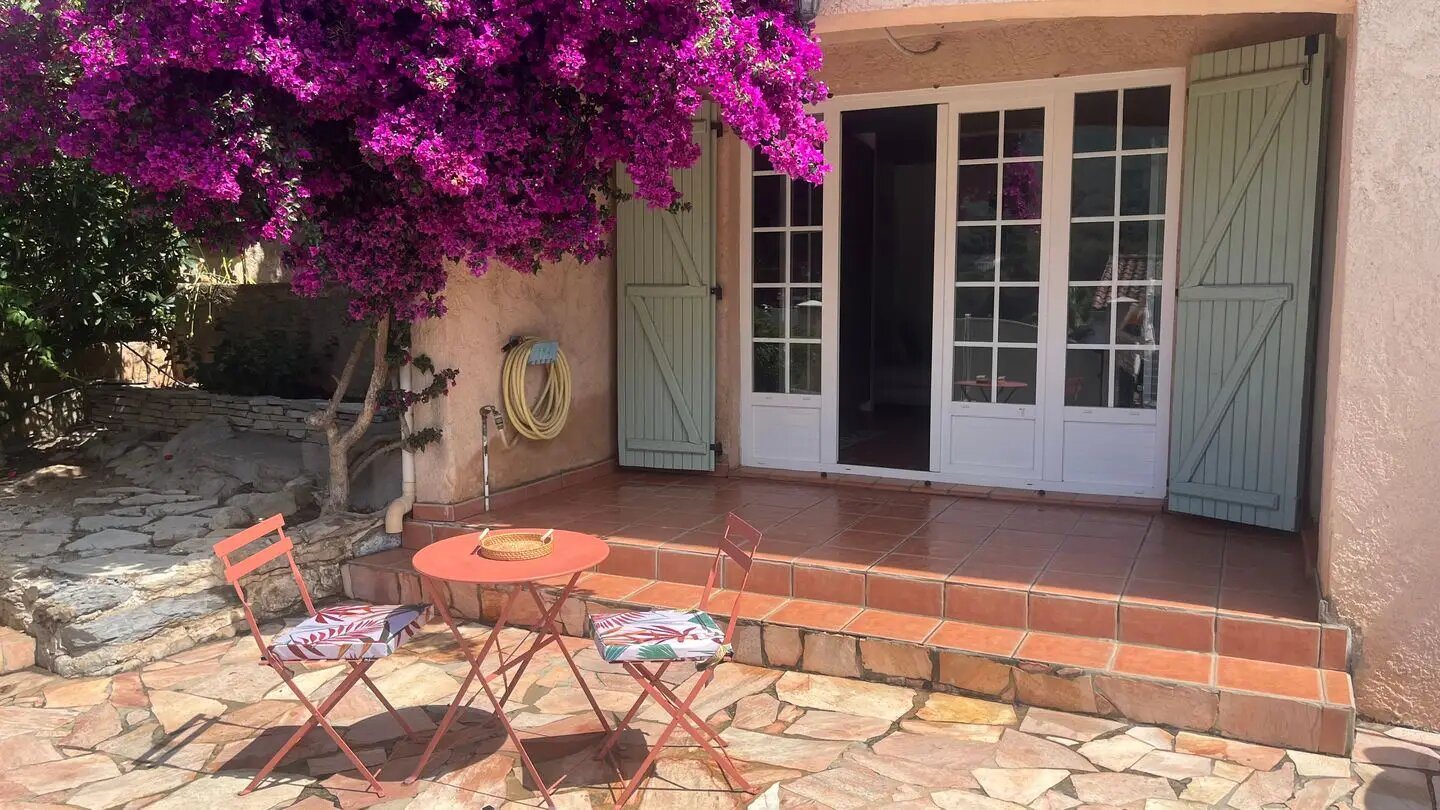 Appartement à louer, 25m², Le Revest-les-Eaux