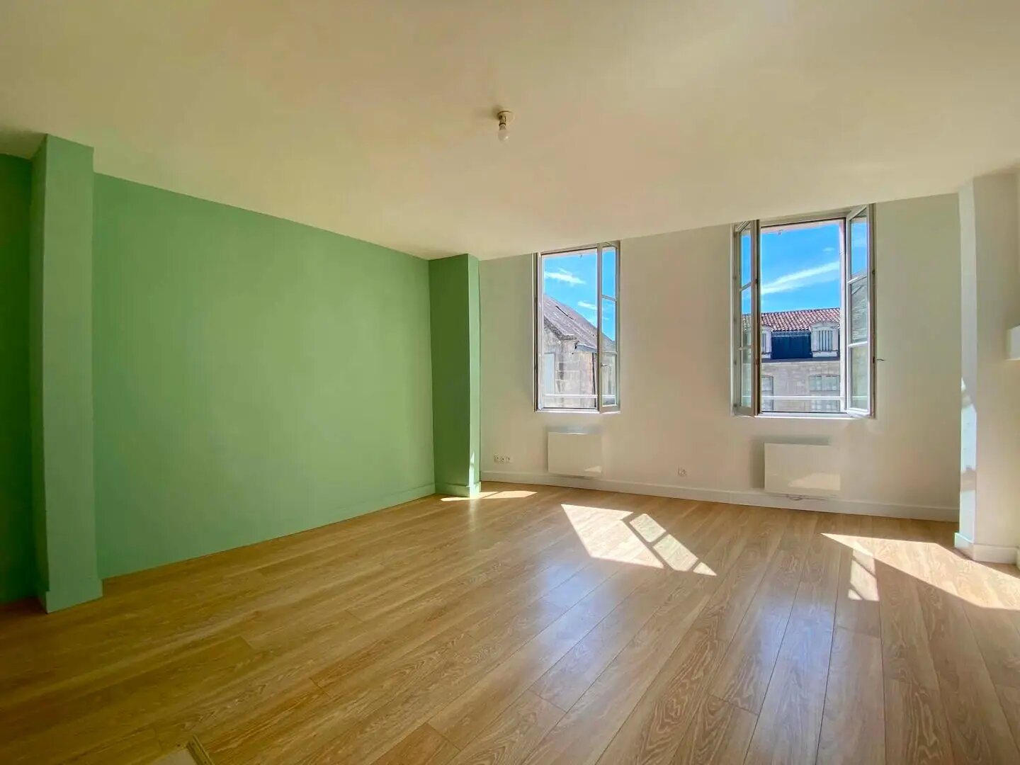 Appartement à louer, 34m², Saintes
