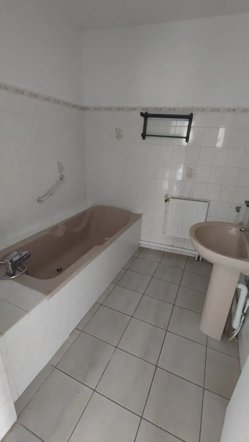 Appartement à louer, 50m², Ternay