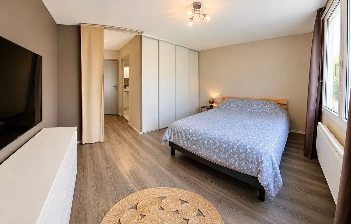 Appartement à vendre, 107m², Saint-Victor-Malescours