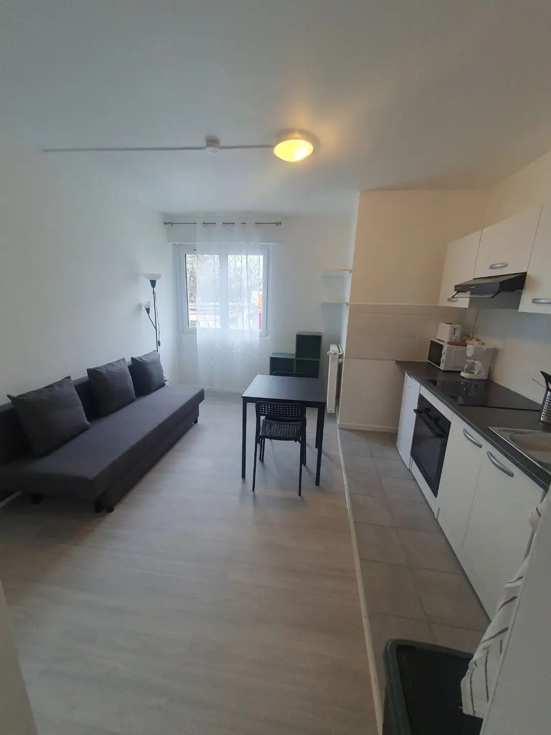 Appartement à louer, 19m², Evry