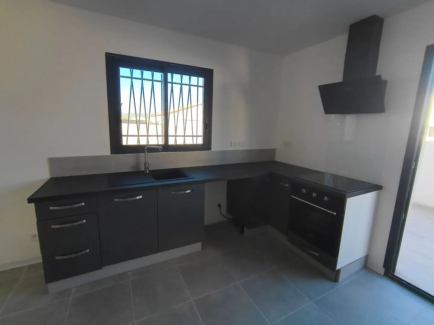 Maison à louer, 73m², Olonzac