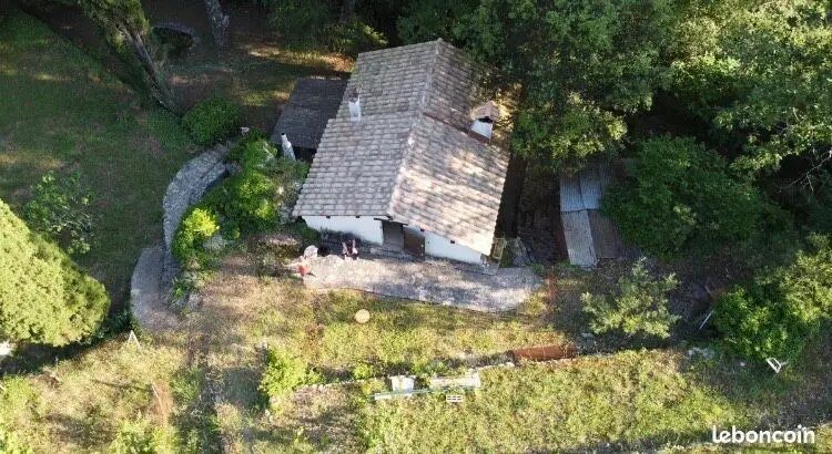 Maison à vendre, 1000m², Saint-Cézaire-sur-Siagne