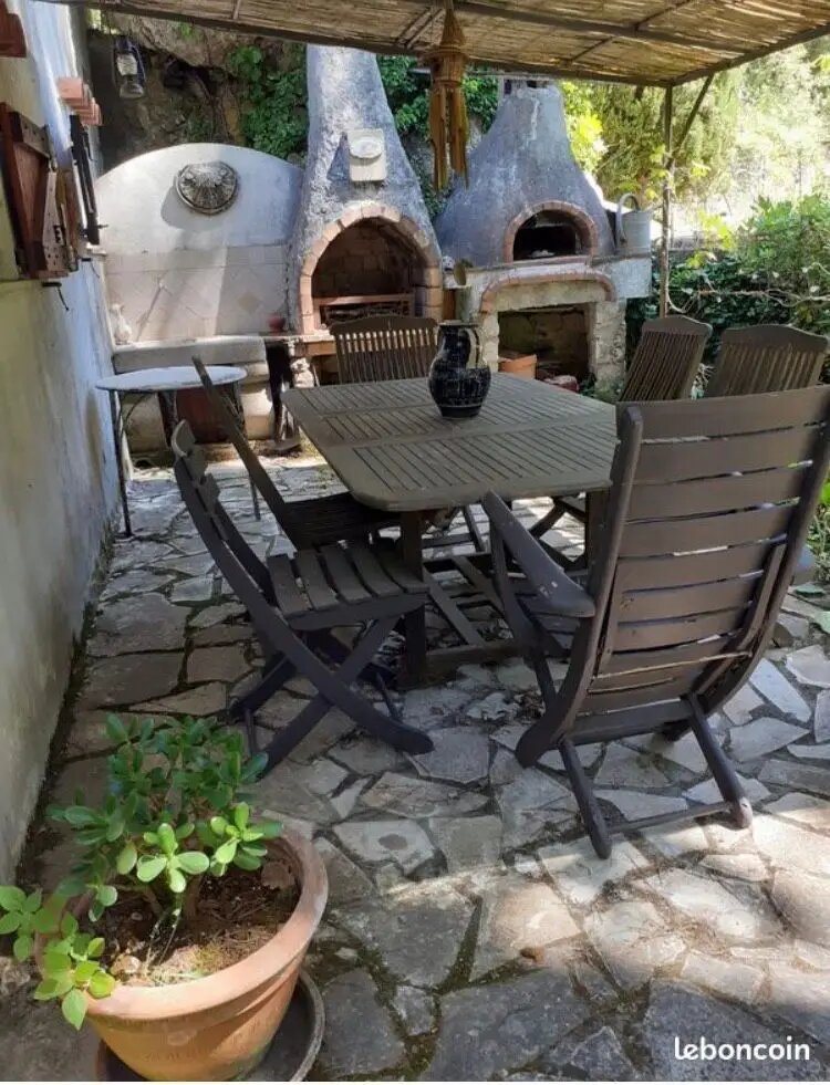 Maison à vendre, 1000m², Saint-Cézaire-sur-Siagne