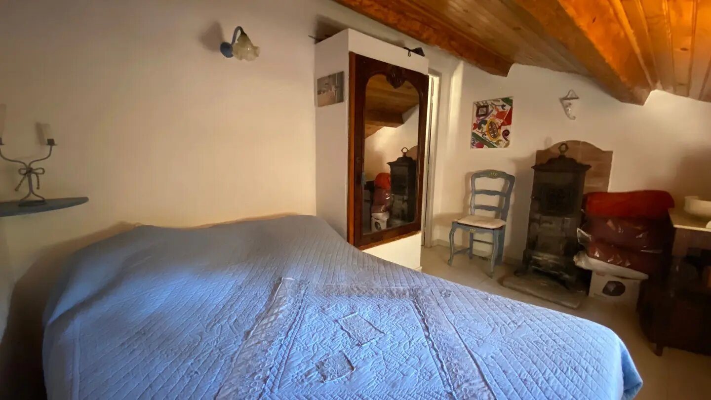 Maison à vendre, 1000m², Saint-Cézaire-sur-Siagne