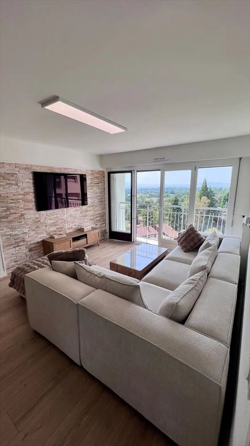 Advert pic 0