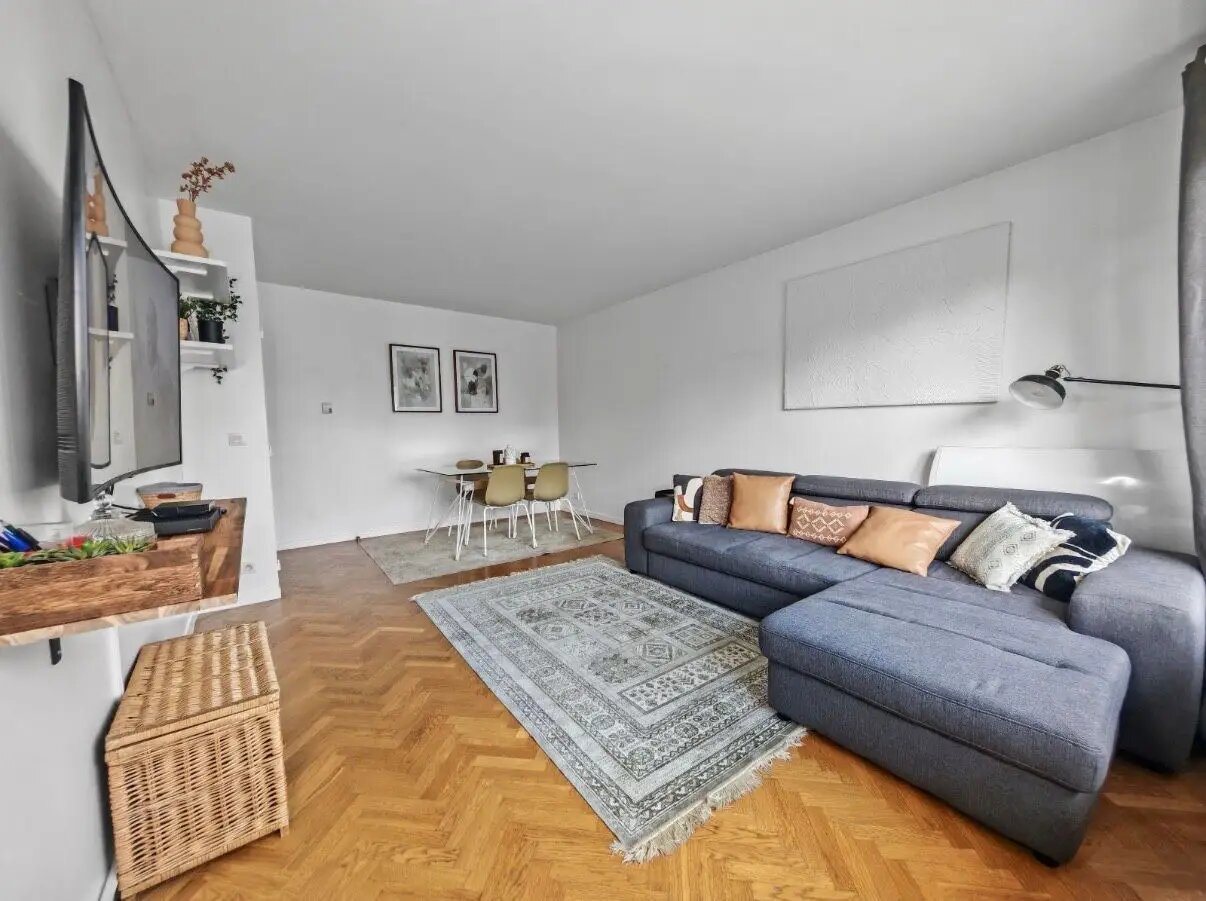 Appartement à louer, 70m², Suresnes