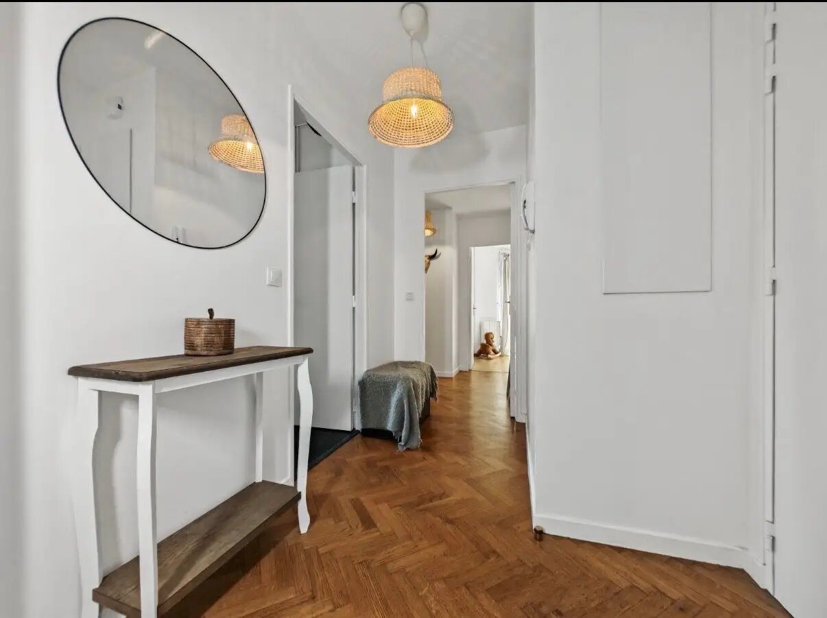 Appartement à louer, 70m², Suresnes