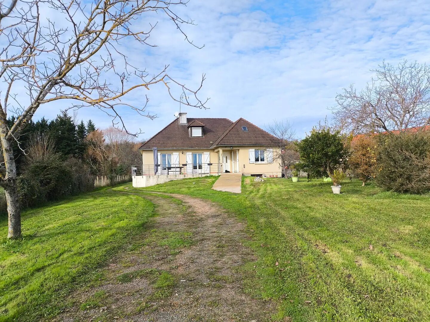 Maison à vendre, 168m², Creuzier-le-Vieux