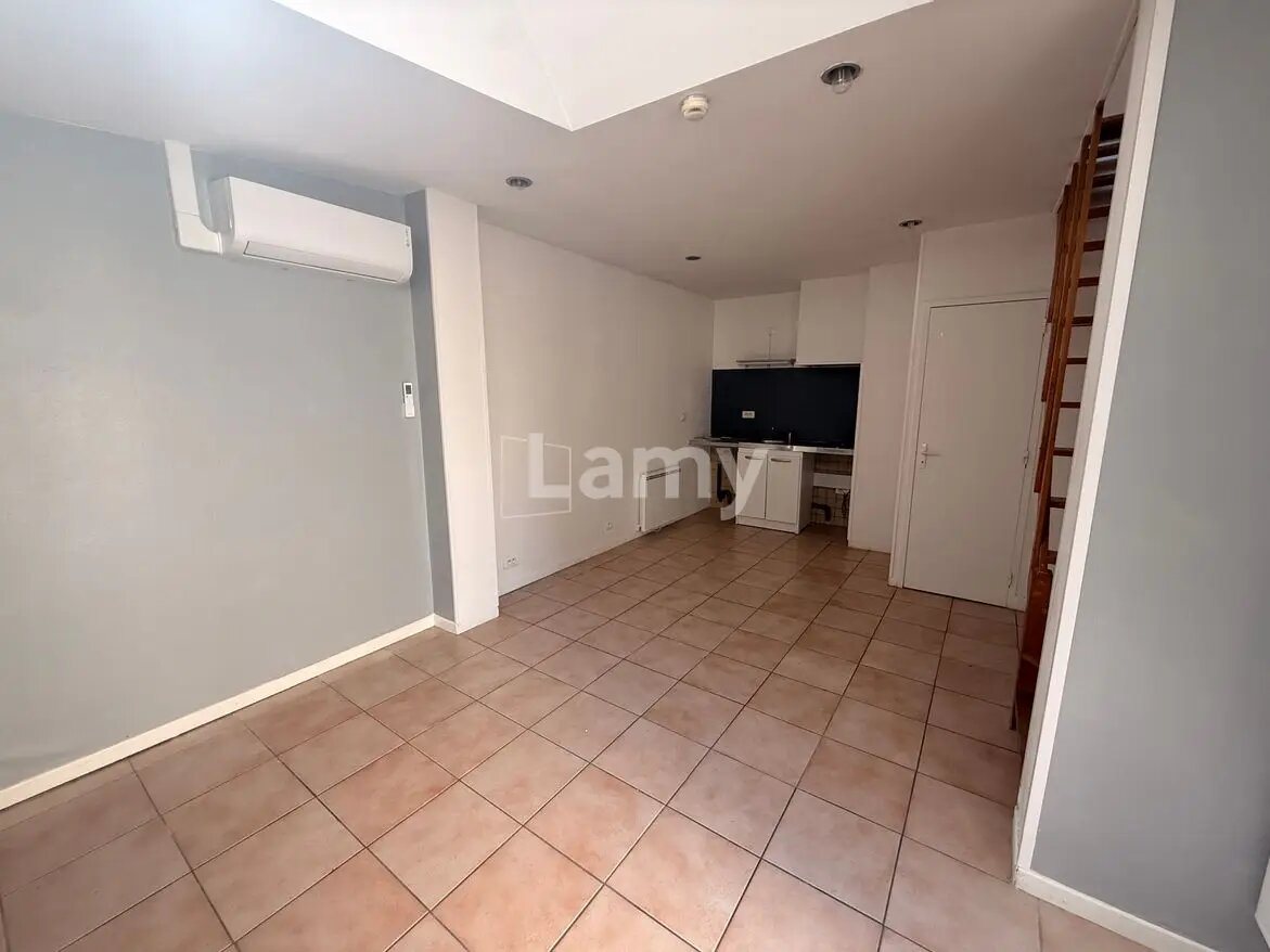 Appartement à louer, 33m², Reims