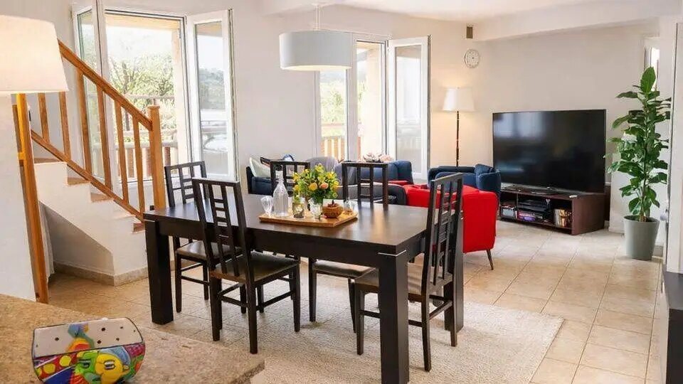 Appartement à louer, 110m², Ville-la-Grand