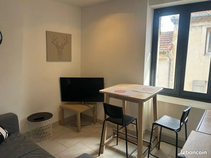 Appartement à louer, 25m², Orange
