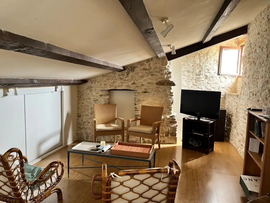Maison à louer, 64m², Saint-Etienne-les-Orgues