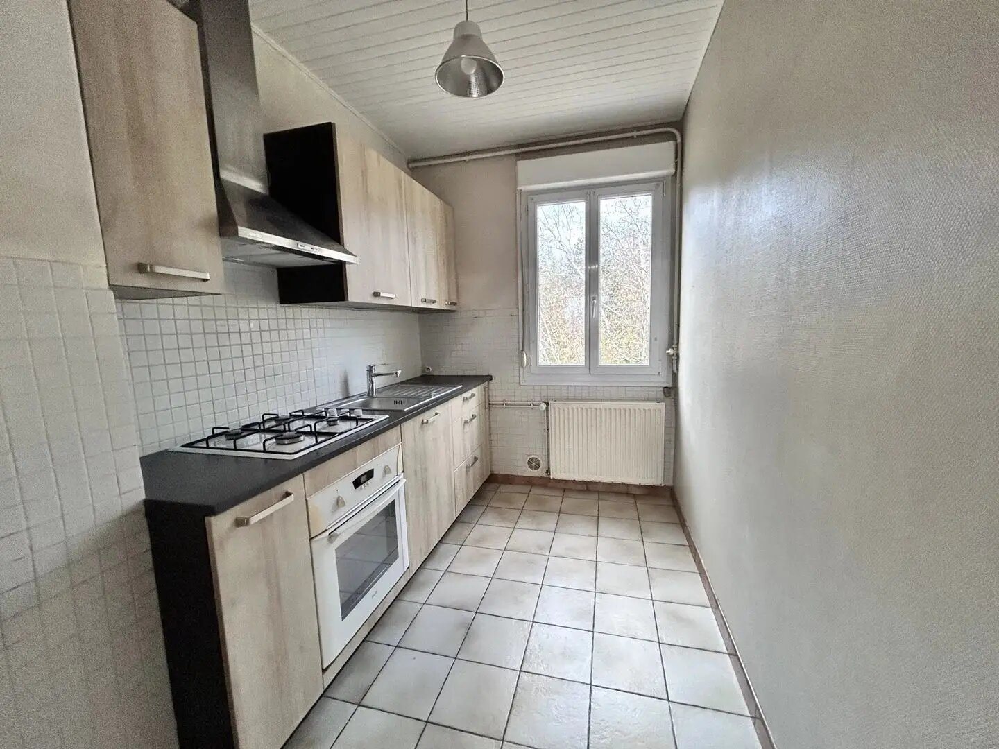 Appartement à louer, 55m², Tavaux