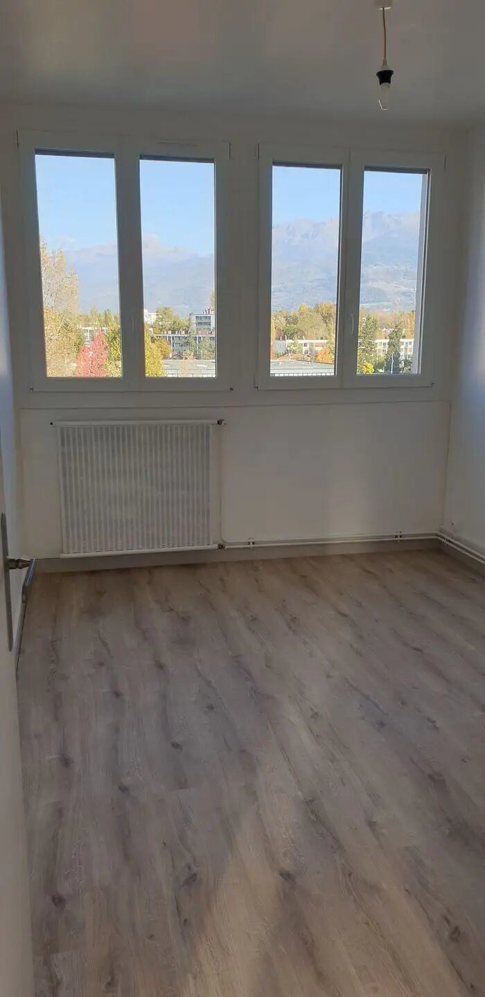 Appartement à louer, 72m², Meylan
