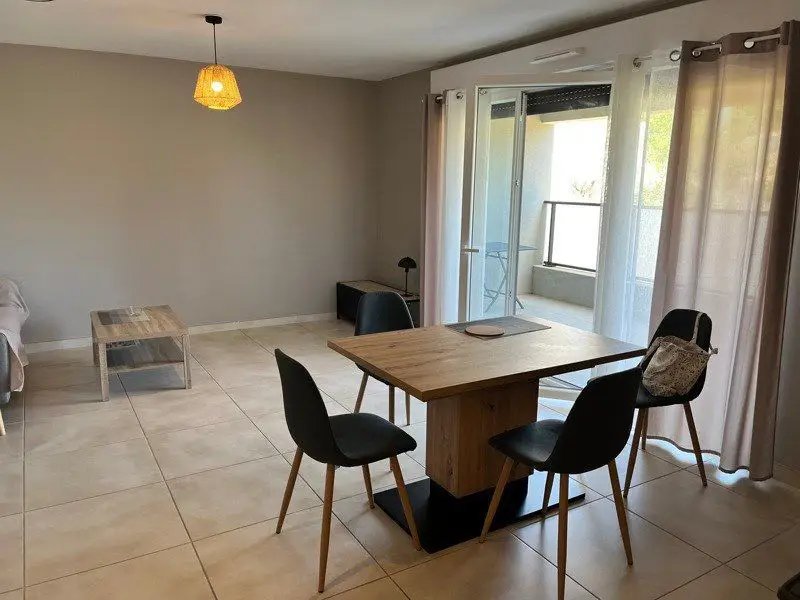 Appartement à louer, 61m², Marseillan