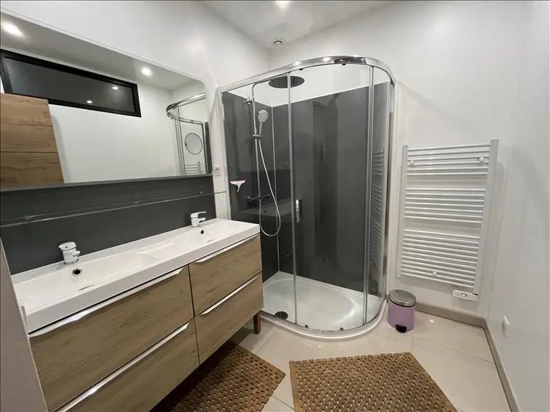 Maison à louer, 51m², Chémery