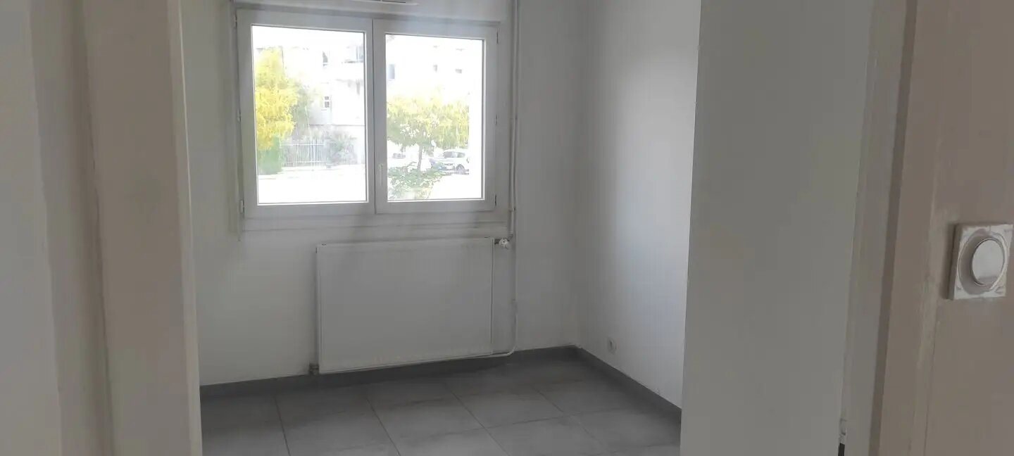 Appartement à vendre, 45m², Saint-Martin-d'Hères