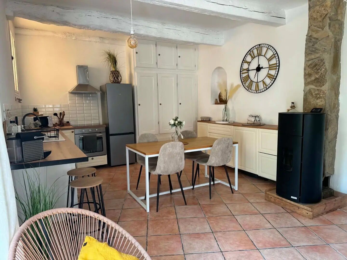 Maison à louer, 68m², Évenos