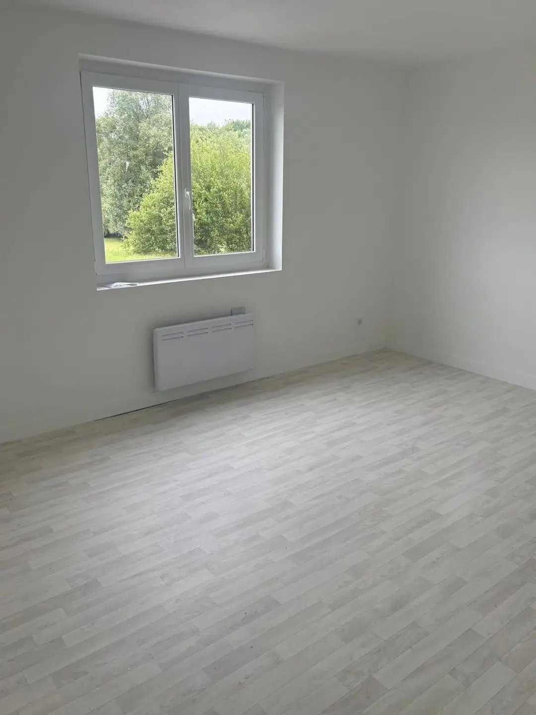 Appartement à louer, 93m², Rue