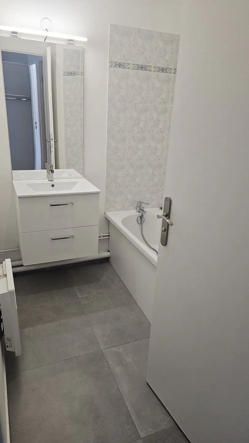 Appartement à louer, 55m², Cergy