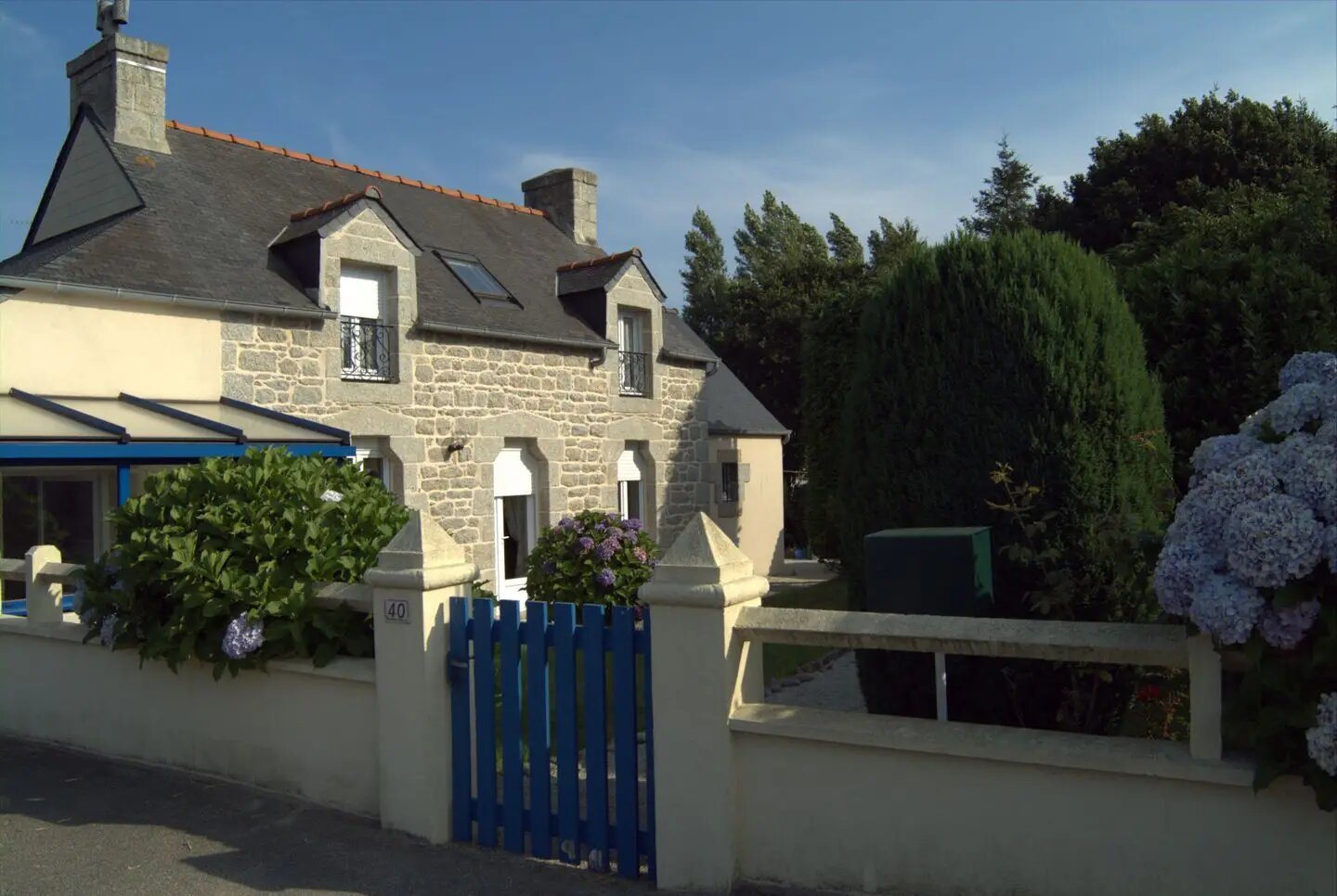 Maison à louer, 81m², Bégard