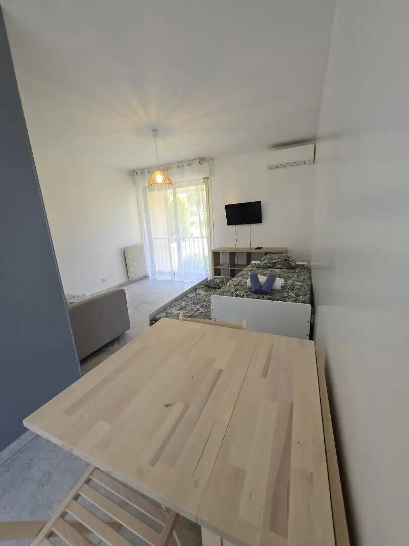 Appartement à louer, 30m², Antibes