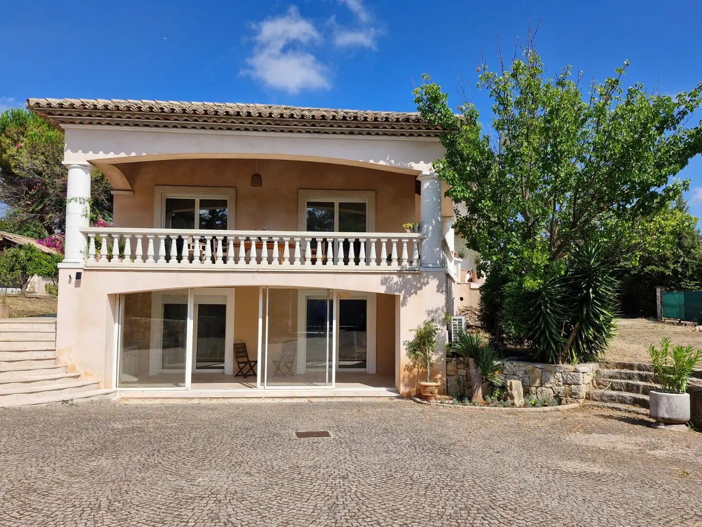 Maison à louer, 10m², Biot