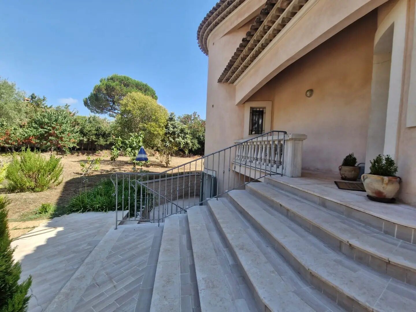 Maison à louer, 10m², Biot