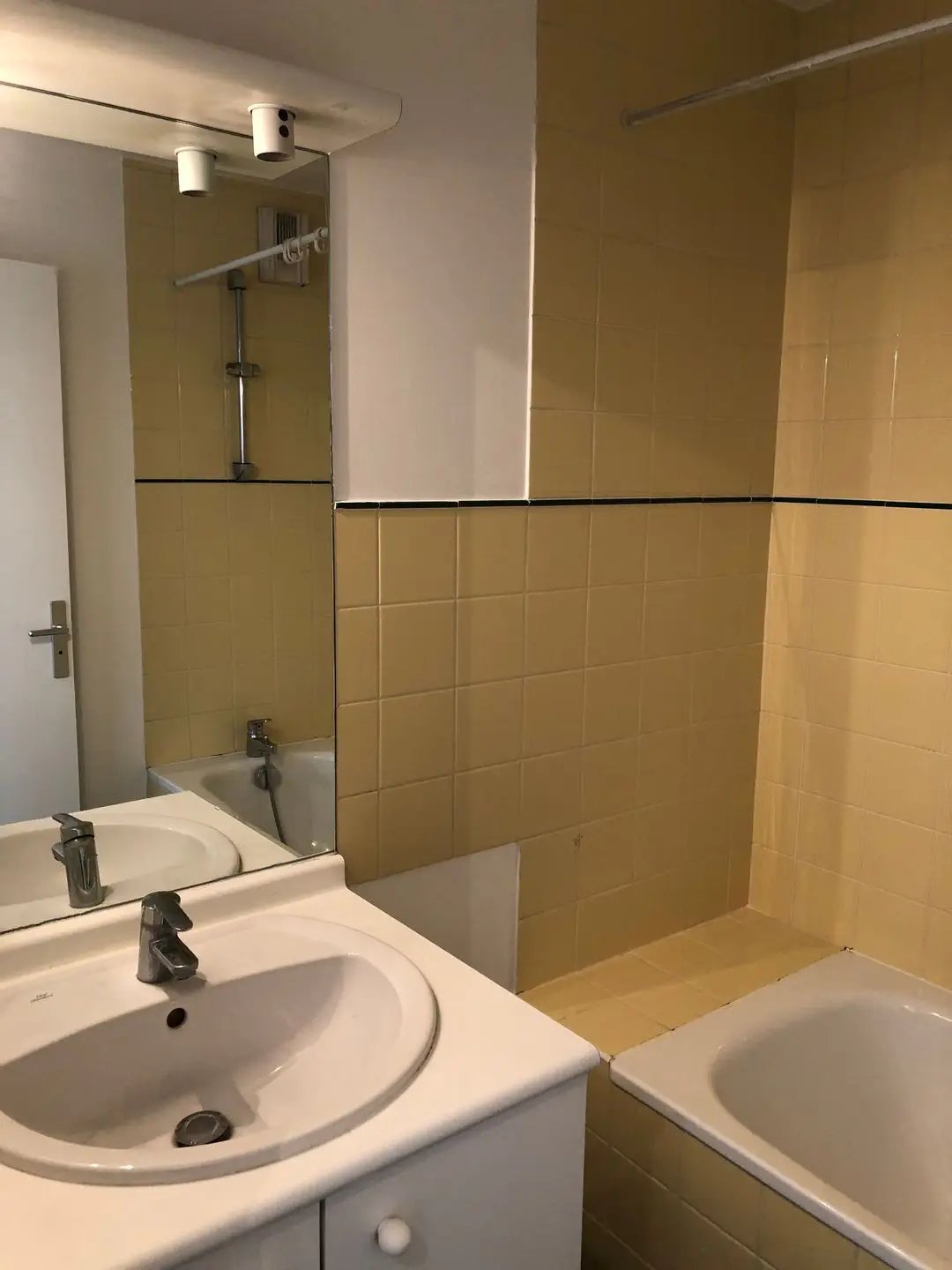 Appartement à louer, 48m², Clichy