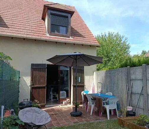 Maison à louer, 51m², Evry