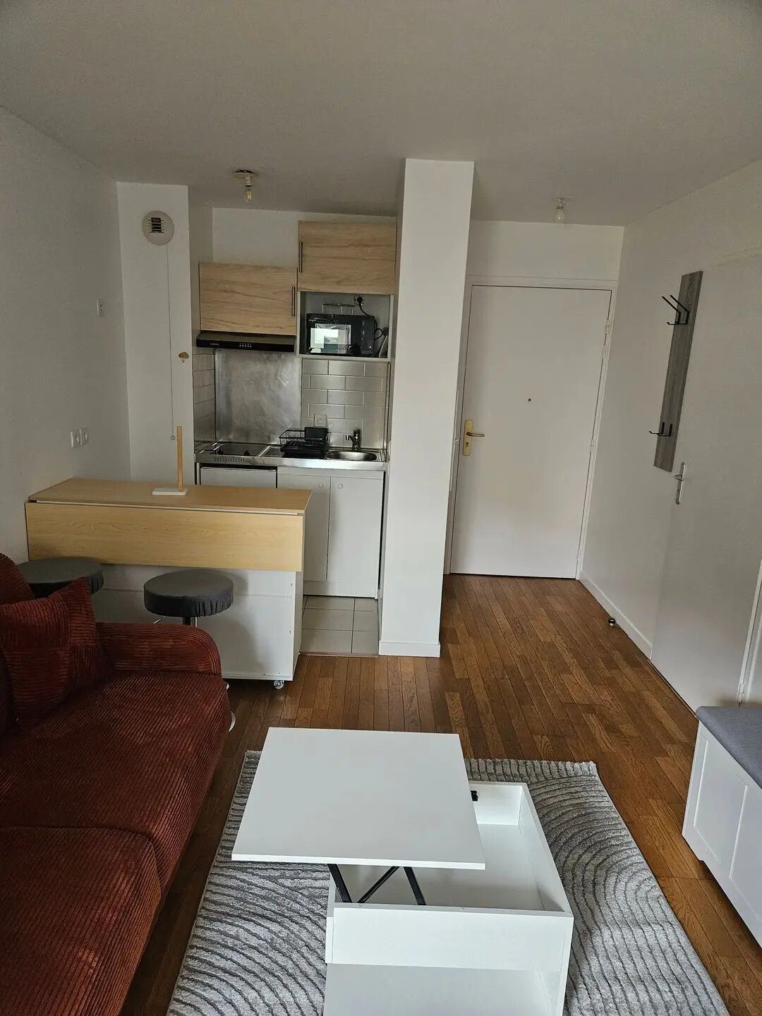 Appartement à louer, 23m², Suresnes